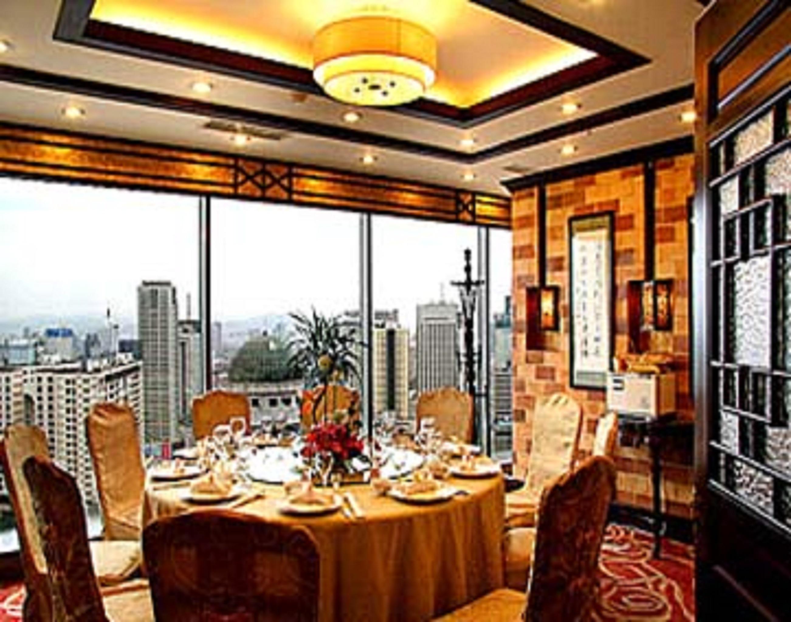 New Era Hotel Кунмин Екстериор снимка