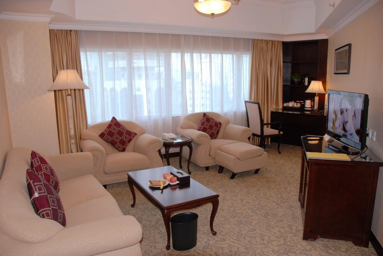 New Era Hotel Кунмин Екстериор снимка